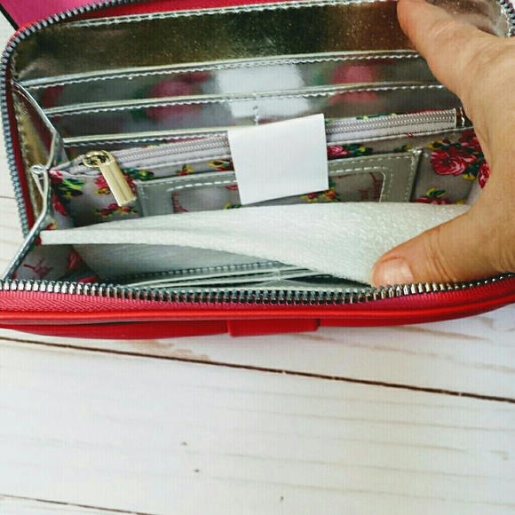 Betsey Johnson wallet - Picture 7 of 11